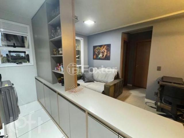 Apartamento, 2 dormitórios, 53 m², em Olaria