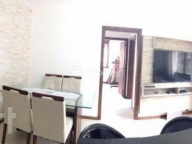 Apartamento, 2 dormitórios, 64 m², em Morro Santana