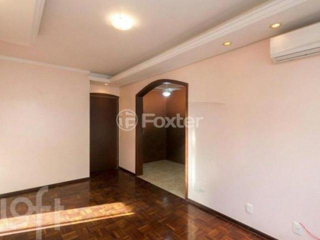 Apartamento, 2 dormitórios, 65 m², em São João