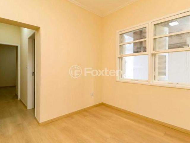 Apartamento, 2 dormitórios, 65.15 m², em Cidade Baixa