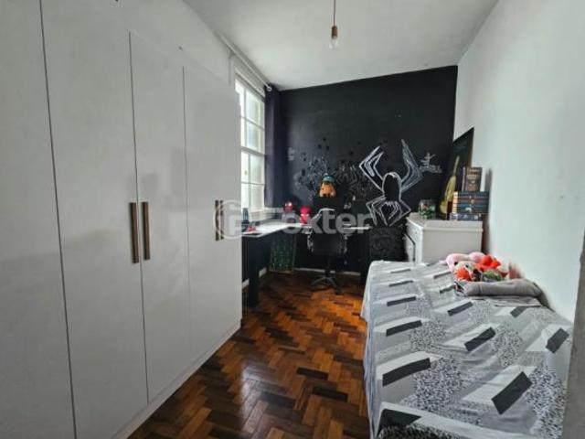 Apartamento, 2 dormitórios, 66 m², em Navegantes