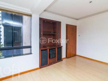 Apartamento, 2 dormitórios, 66 m², em São João