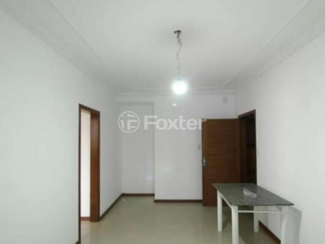 Apartamento, 2 dormitórios, 66.59 m², em São João