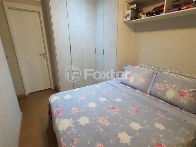 Apartamento, 2 dormitórios, 68 m², em Cambuci