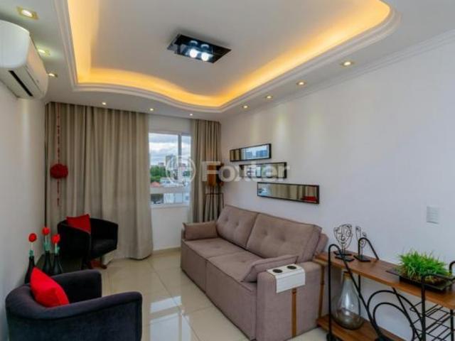 Apartamento, 2 dormitórios, 68 m², em Cristo Redentor
