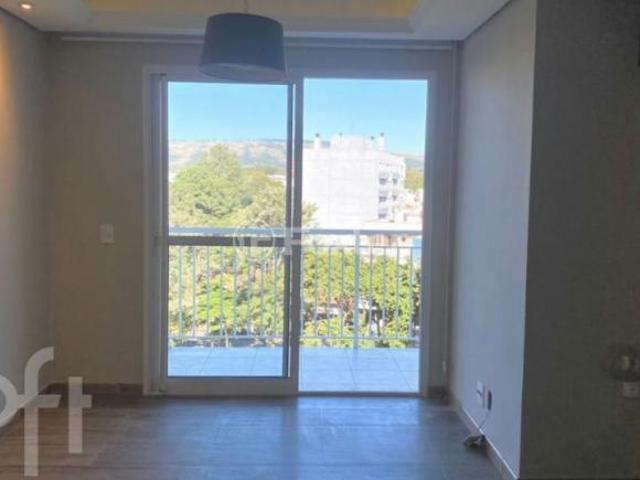 Apartamento, 2 dormitórios, 68.89 m², em Vila Ipiranga