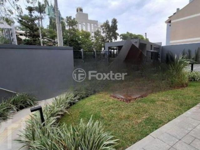 Apartamento, 2 dormitórios, 60 m², em Centro