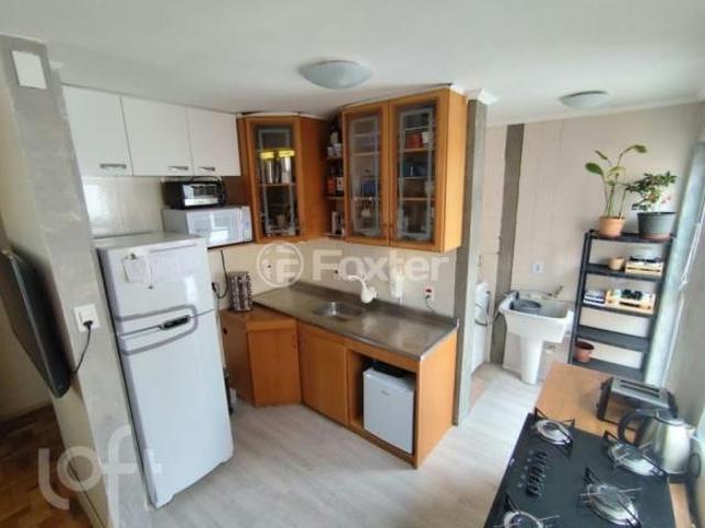 Apartamento, 2 dormitórios, 60.87 m², em Petrópolis