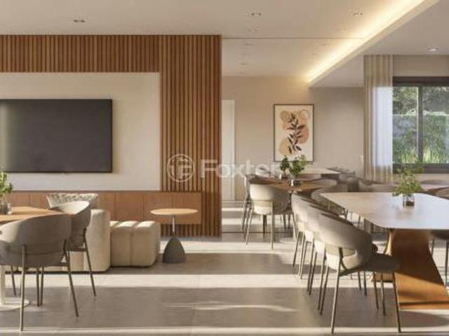 Apartamento, 2 dormitórios, 62.37 m², em Petrópolis