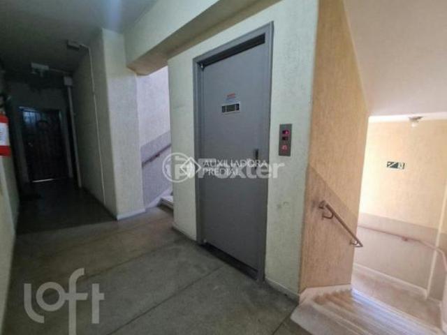 Apartamento, 2 dormitórios, 74 m², em Cidade Baixa