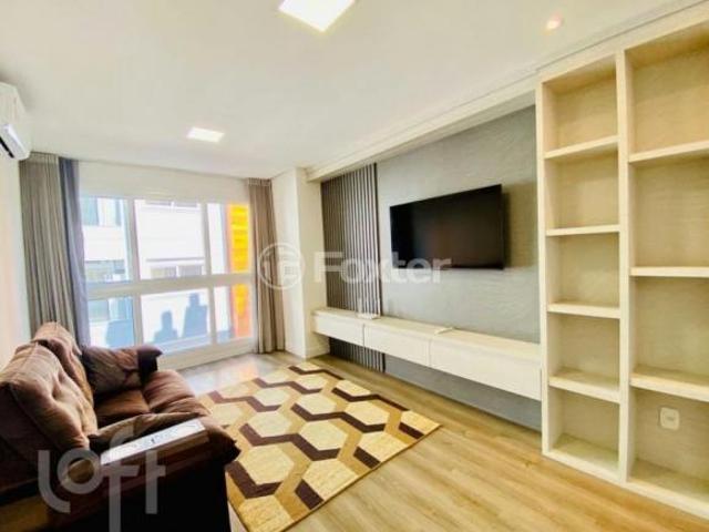 Apartamento, 2 dormitórios, 75 m², em Floresta