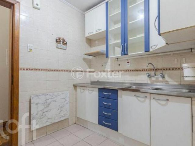 Apartamento, 2 dormitórios, 76.69 m², em Centro Histórico