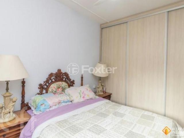 Apartamento, 2 dormitórios, 77 m², em Moinhos de Vento