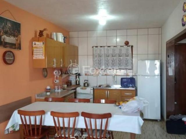 Apartamento, 2 dormitórios, 77.05 m², em Centro