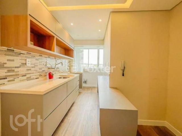 Apartamento, 2 dormitórios, 79.42 m², em Cristal