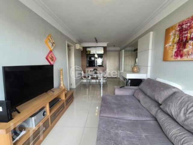 Apartamento, 2 dormitórios, 70 m², em Cristo Redentor