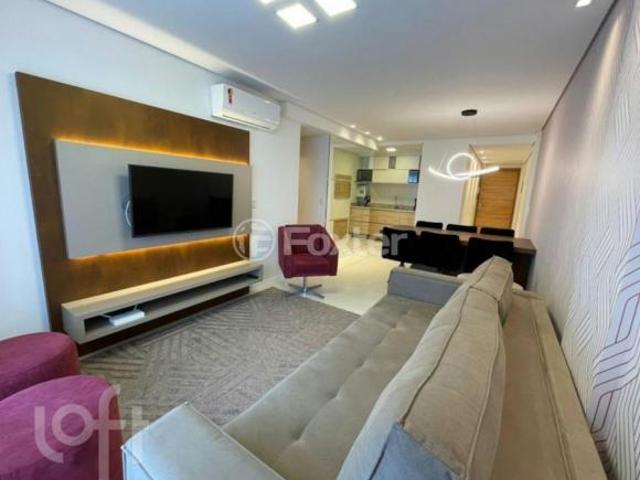 Apartamento, 2 dormitórios, 70 m², em Floresta