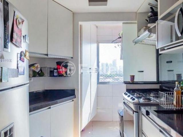 Apartamento, 2 dormitórios, 70 m², em Vila Canero
