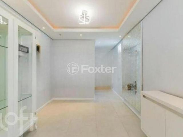 Apartamento, 2 dormitórios, 71.96 m², em Petrópolis