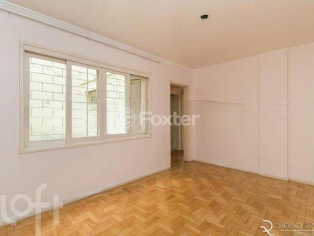 Apartamento, 2 dormitórios, 81 m², em Centro Histórico