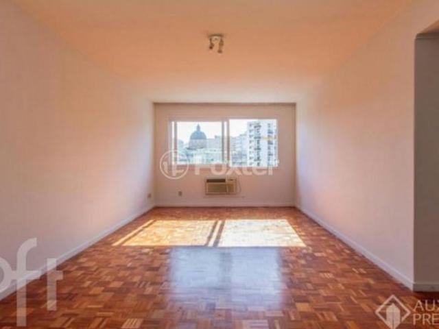 Apartamento, 2 dormitórios, 81.16 m², em Centro Histórico