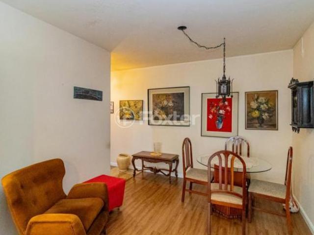 Apartamento, 2 dormitórios, 82.09 m², em Moinhos de Vento