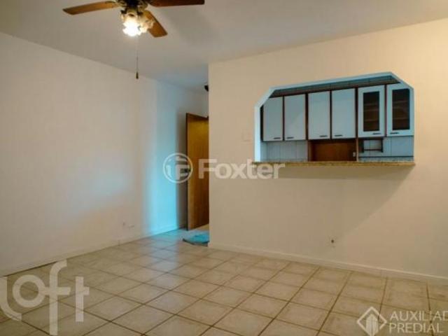Apartamento, 2 dormitórios, 90.83 m², em São João