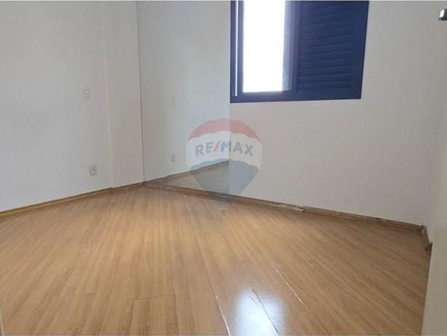 Apartamento 2 Quarto sendo 1 suíte, Banheiro, sala com varanda, cozinha, lavanderia e 2 vagas
