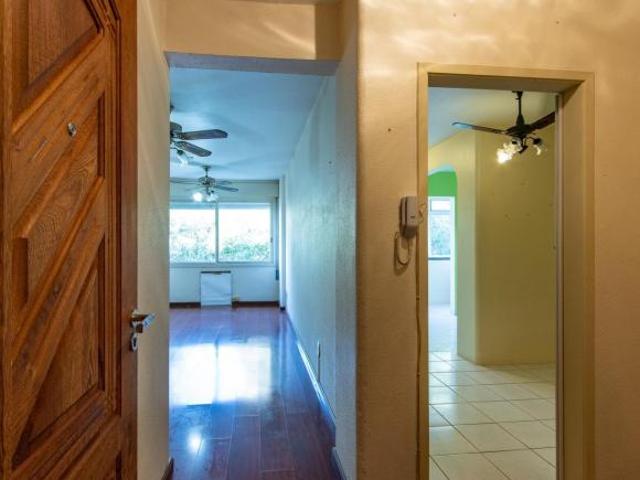 Apartamento 2 quartos, 83,26m² privativos, desocupado, vaga escriturada Vila A