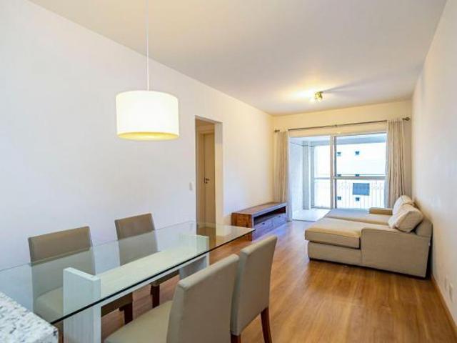 APARTAMENTO 2 QUARTOS COM SUITE, SACADA E VAGA NO CENTRO CURITIBA PR