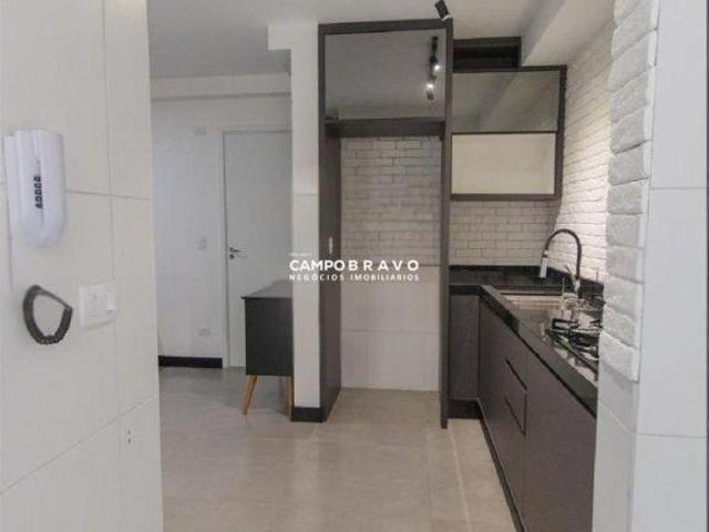 Apartamento 2 quartos com sacada e churrasqueira a 9 min do centro