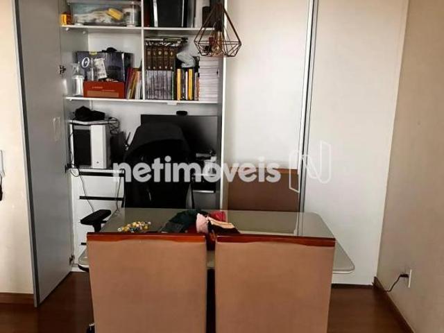 Apartamento 2 quartos com varanda