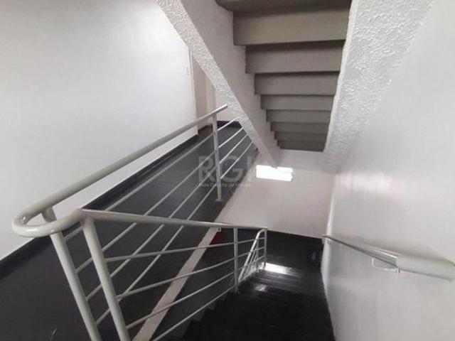 Apartamento 2 quartos com 1 vaga Jardim Leopoldina em Porto Alegre para Comprar