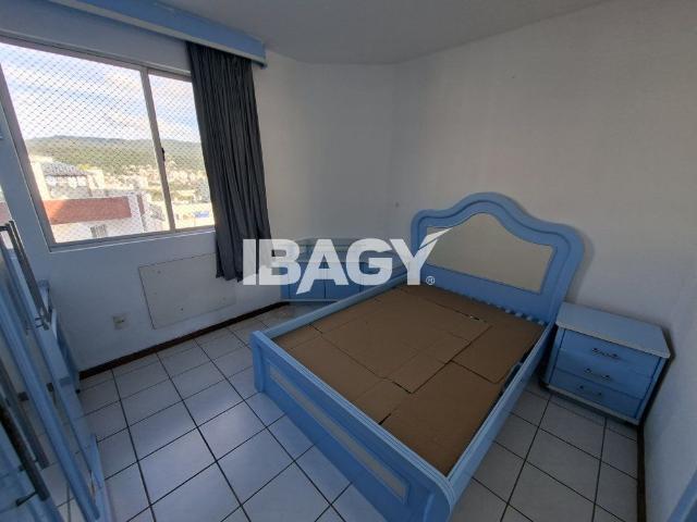 Apartamento 2 Quartos Carvoeira 58m²