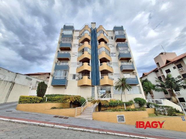 Apartamento 2 Quartos Abraão 74m²