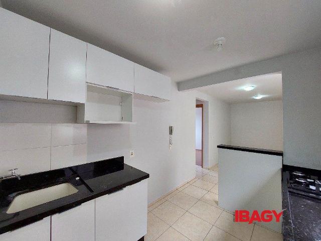 Apartamento 2 Quartos Aririú 42m²