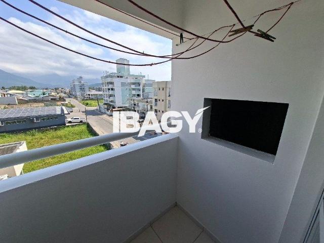 Apartamento 2 Quartos Aririú 67m²