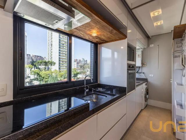 Apartamento 2 Quartos Batel 173m²