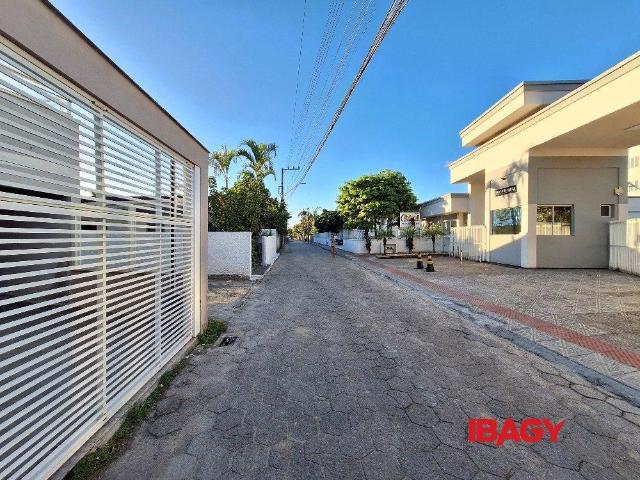 Apartamento 2 Quartos Barra Do Aririú 53m²