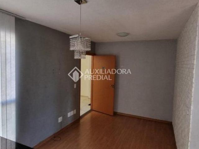 Apartamento 2 quartos bem localizado no Morro Santana!
