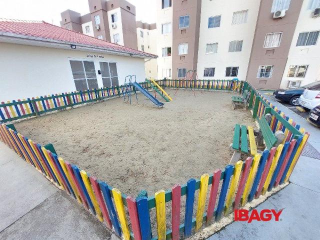 Apartamento 2 Quartos Fundos 45m²