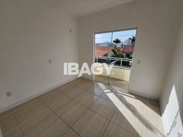 Apartamento 2 Quartos Ingleses Do Rio Vermelho 55m²