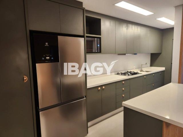 Apartamento 2 Quartos Jurerê 90m²