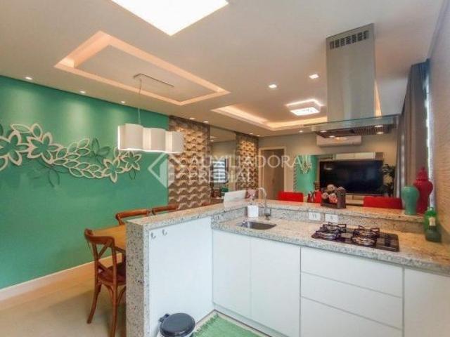 Apartamento 2 quartos, lavabo,churrasqueira no Bonfim Porto Alegre