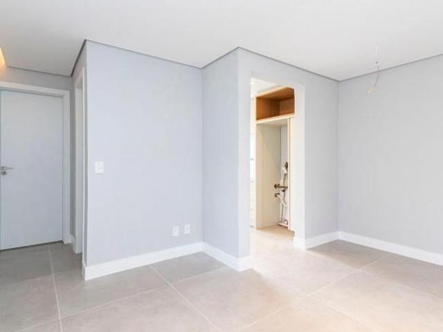 APARTAMENTO 2 QUARTOS NO SANTA CANDIDA l PRÓXIMO A COMÉRCIO E SERVIÇOS