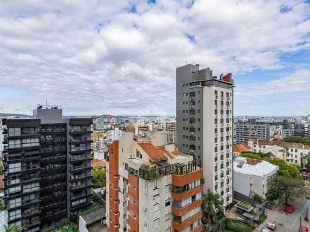 Apartamento 2 quartos sendo 1 suíte, lareira, churrasqueira e duas vagas