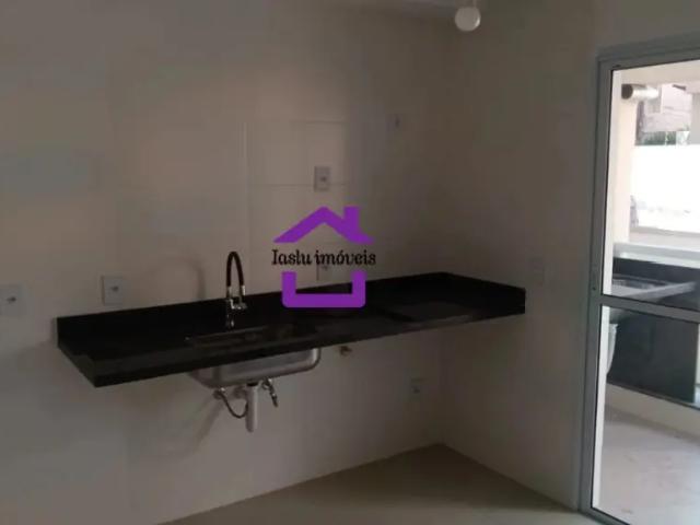 Apartamento, 2 Quartos para Alugar, 40 m² por R$ 2.500,00