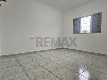 Apartamento 2 Quartos para Alugar em Salto de Pirapora