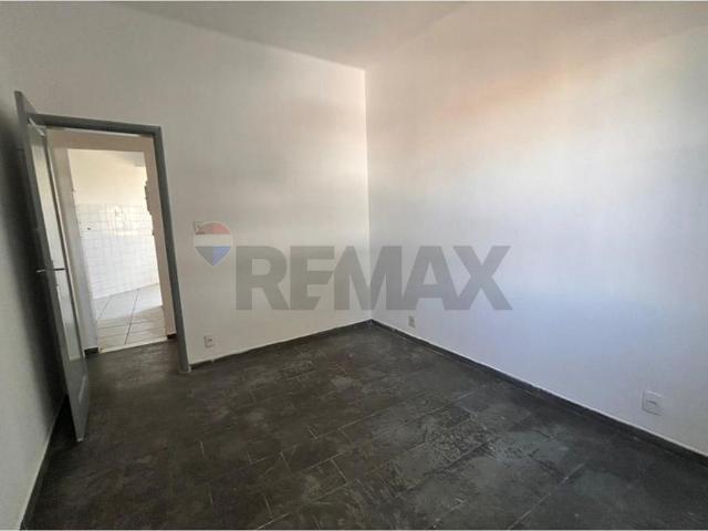 Apartamento 2 quartos, varanda