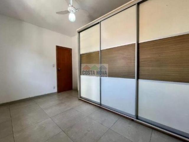 APARTAMENTO 2QUARTOS C/DEP DE EMPREGADA GARAGEM FECHADA PONTA DA PRAIA